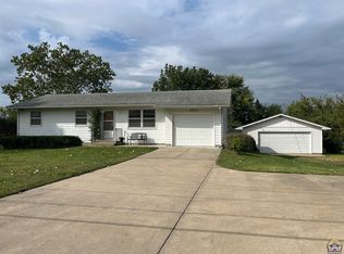3901 SW Burlingame Rd, Topeka, KS 66609