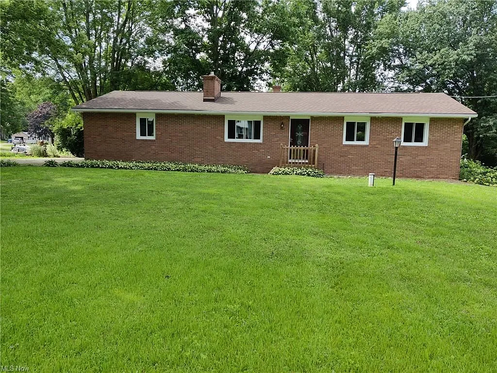 700 Pearlman Rd photo 1