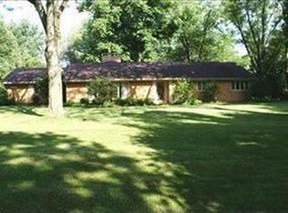 5614 Mad River Rd, Dayton, OH 45459