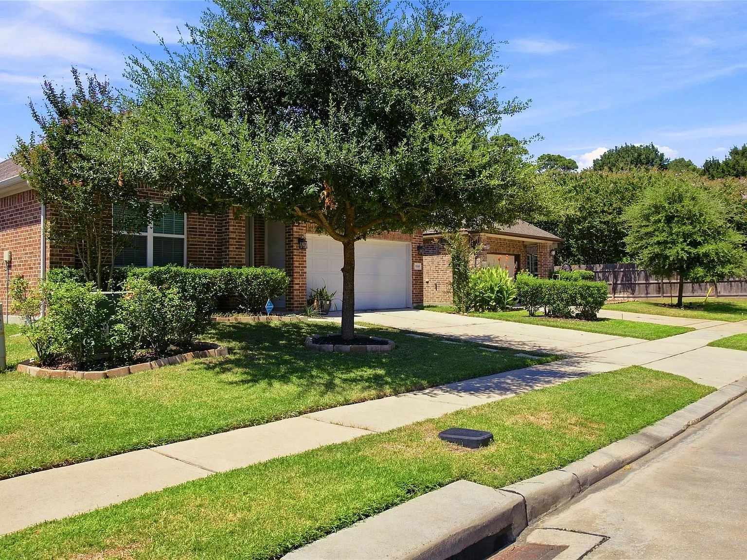 3 bed, 2.0 bath, 2150 sqft, $2,375 — Photo 4