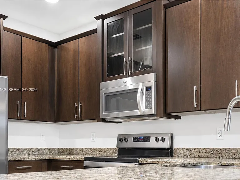 13005 Riverwalk Cir N — Photo 10