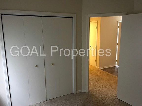 5th image of 409 Bagley Ln