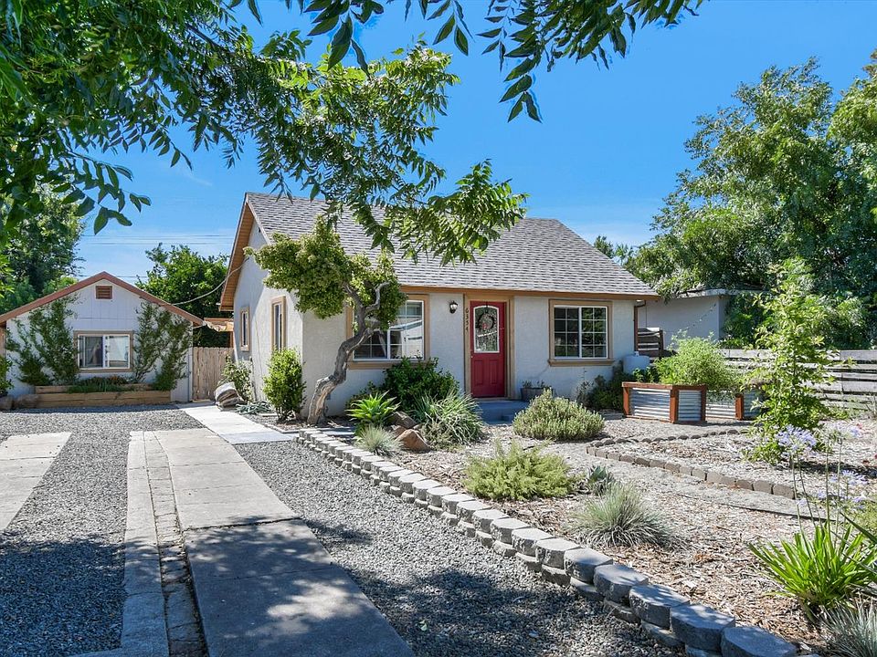 2nd image of 6354 Hermosa St
