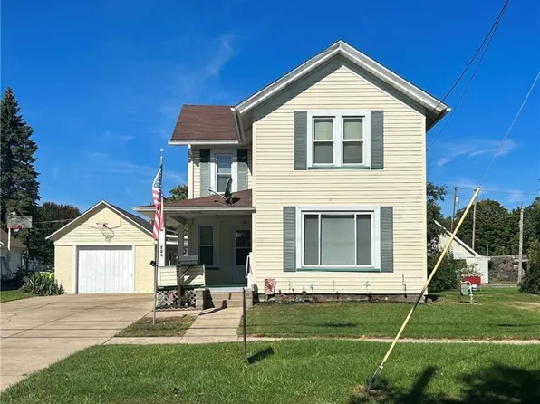 224 N Center St, Newton Falls, OH 44444