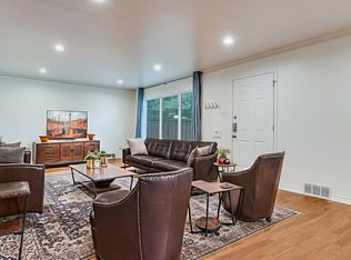 3545 Northwest Pkwy, Dallas, TX 75225