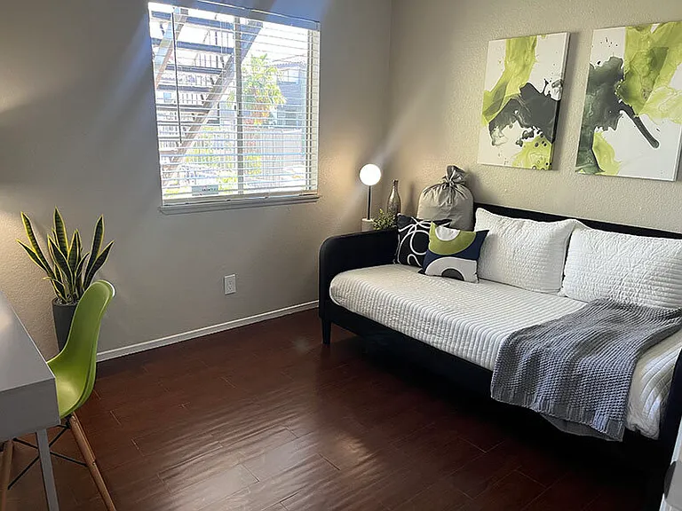 Gateway Villas — Photo 18
