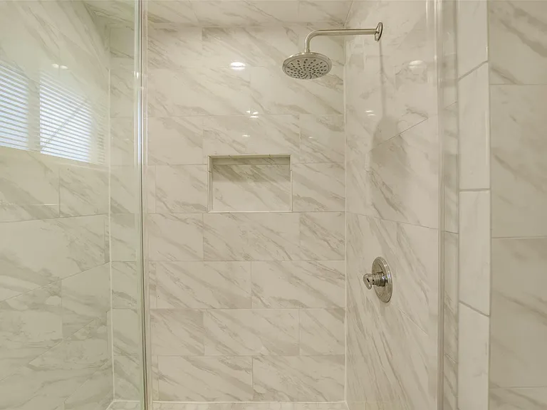 21211 Park Mount Dr — Photo 37