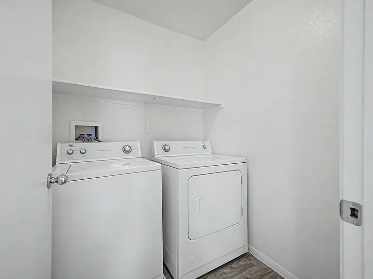 6077 Aripeka St — Photo 20