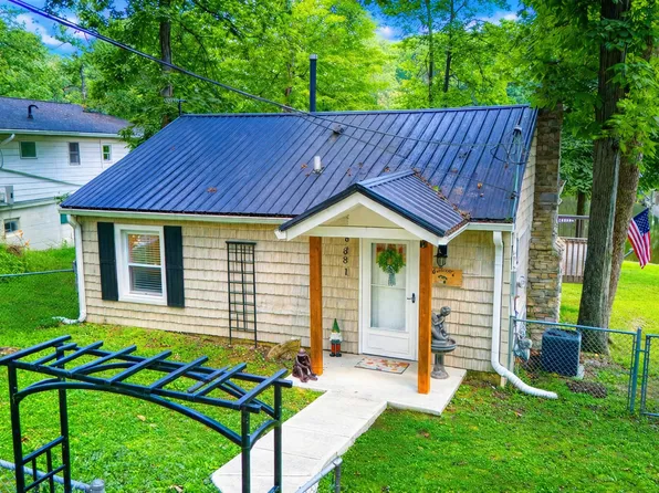 8681 S Kinman Dr, Nineveh, IN 46164