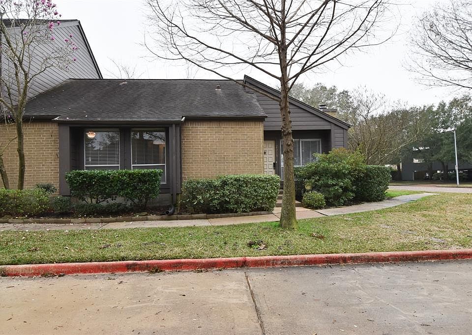 Welcome to 2316 Gemini St. A rare find in University Green Townhomes. 3 bedrooms, 2 full baths, good size yard, and a 2 car garage