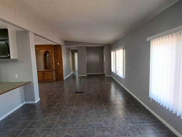 5033 Sitka Ln — Photo 6