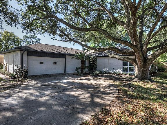 5th image of 12834 Westleigh Dr