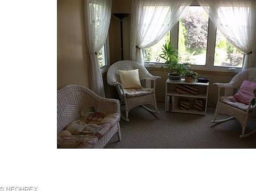 4th image of 5531 W 220th St