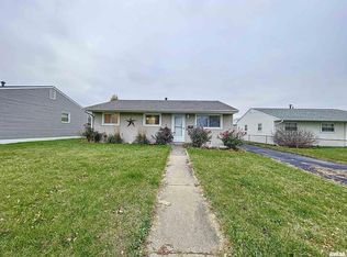 608 6th Ave E, Milan, IL 61264