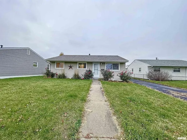 608 6th Ave E, Milan, IL 61264