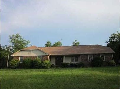 2nd image of 1518 Peeksville Rd