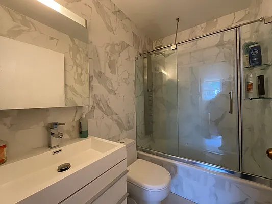 Rented by Compass | media 22