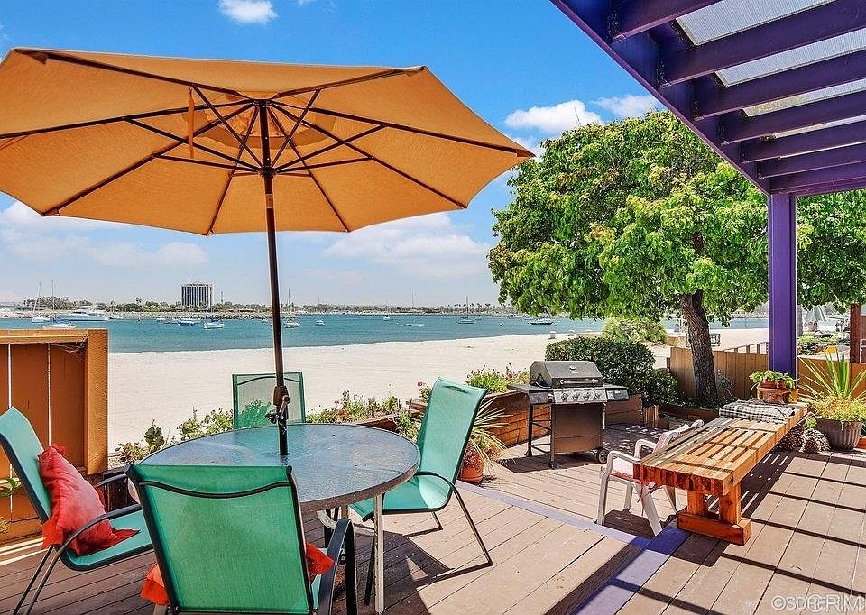 1st image of 2816 Bayside Walk