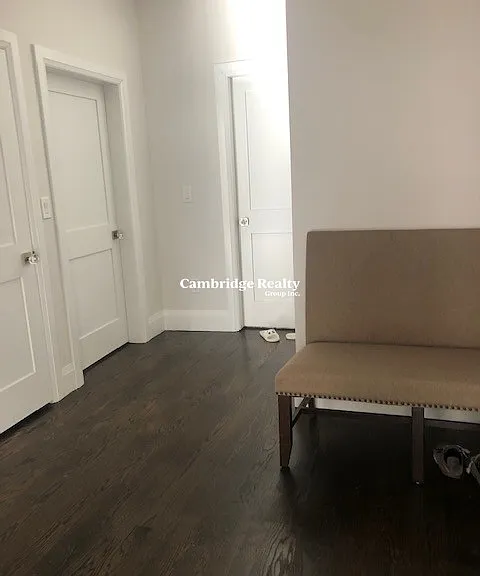 7 Strathmore Rd #3T — Photo 5