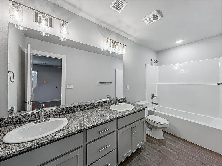 6603 NW Altus St — Photo 13