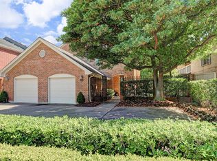 6105 Burgoyne Rd, Houston, TX 77057