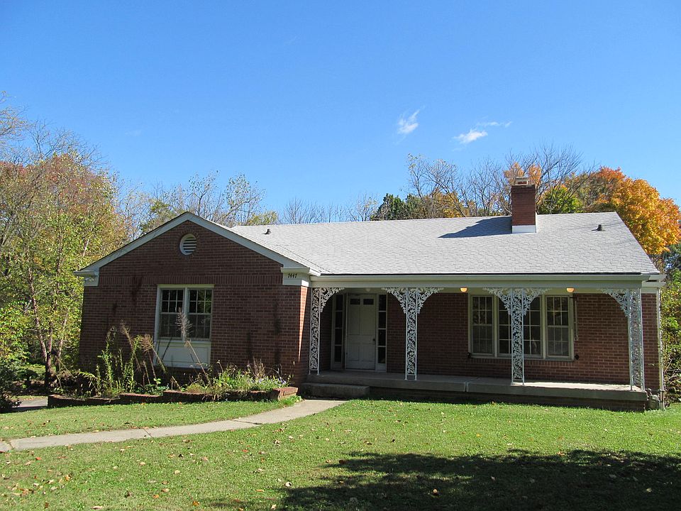 Solid built brick 1959 home 