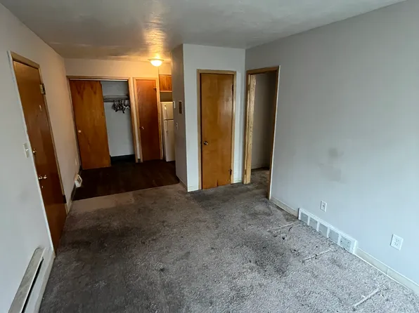 17745 Lakeshore Blvd #8, Cleveland, OH 44119