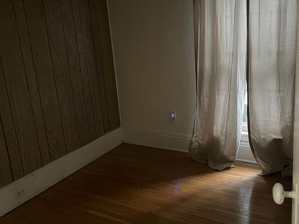 1st image of 231 Caledonia St