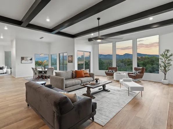 18 Tigua Dr, Sandia Park, NM 87047