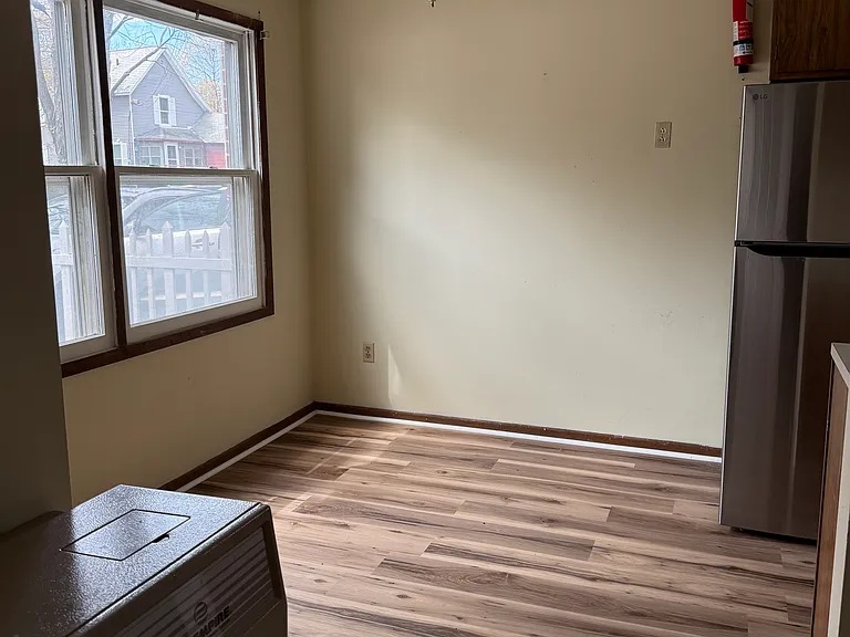 17-19 East St #19A — Photo 3
