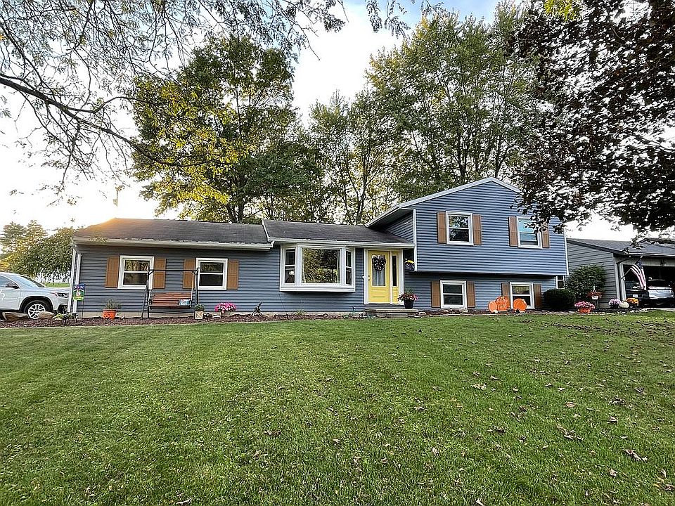 1st image of 677 Satinwood Cir N