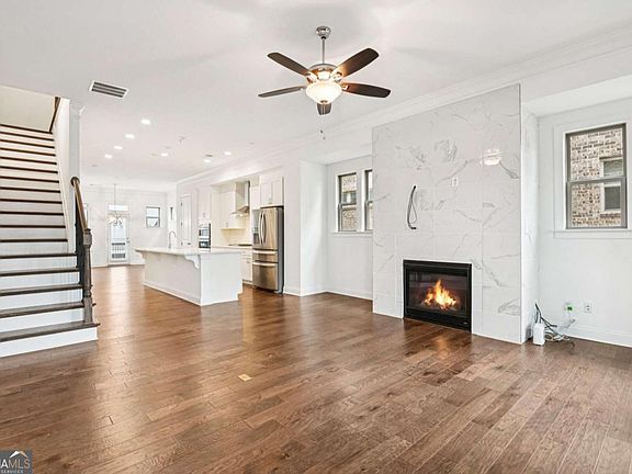 3rd image of 3565 Parkside Way