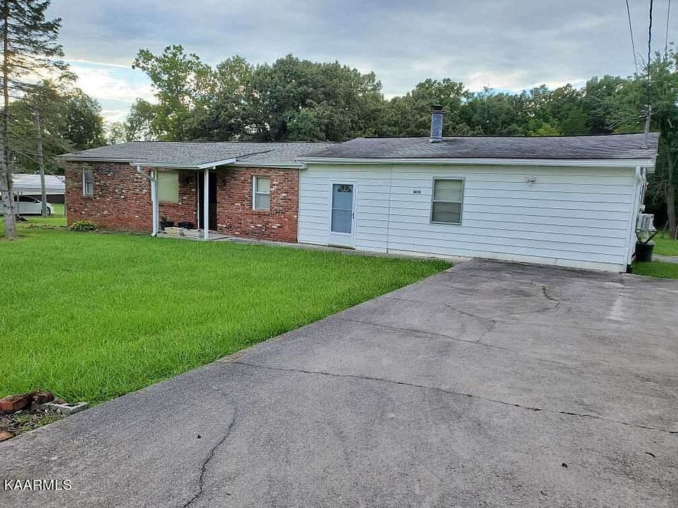 1st image of 8429 & 8433 Meadow Trace Way