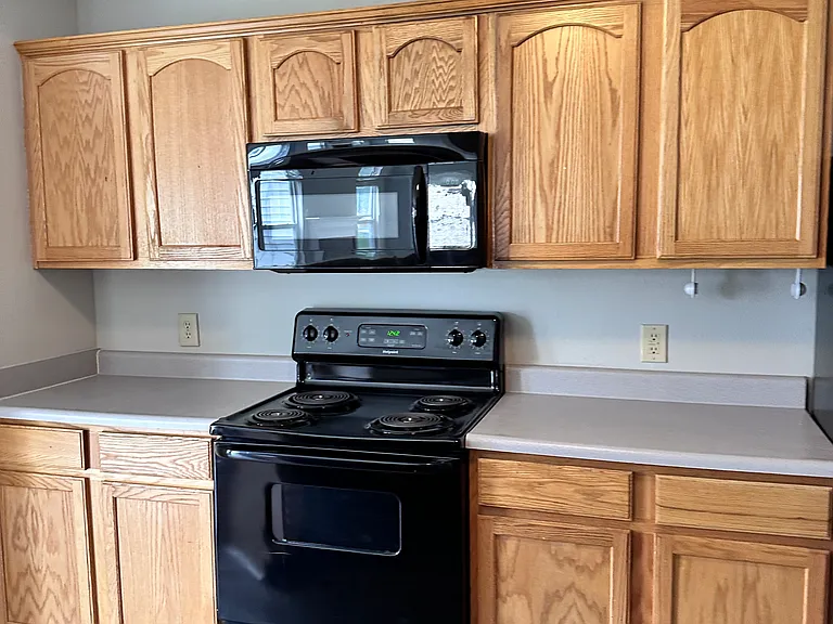 15162 Beam St — Photo 8