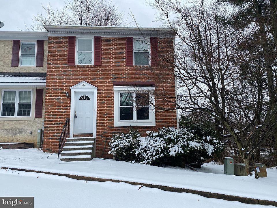 1st image of 22 Ingrid Ct