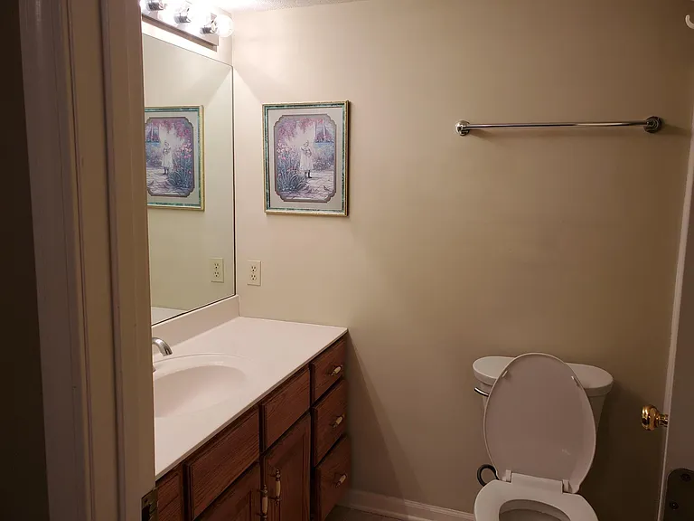 650 Huntridge Dr — Photo 8