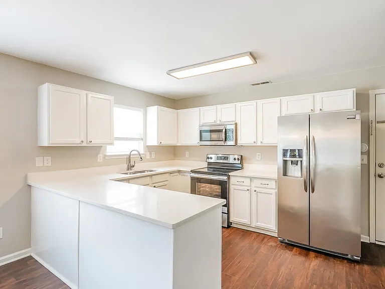 1514 Winter Ct — Photo 9