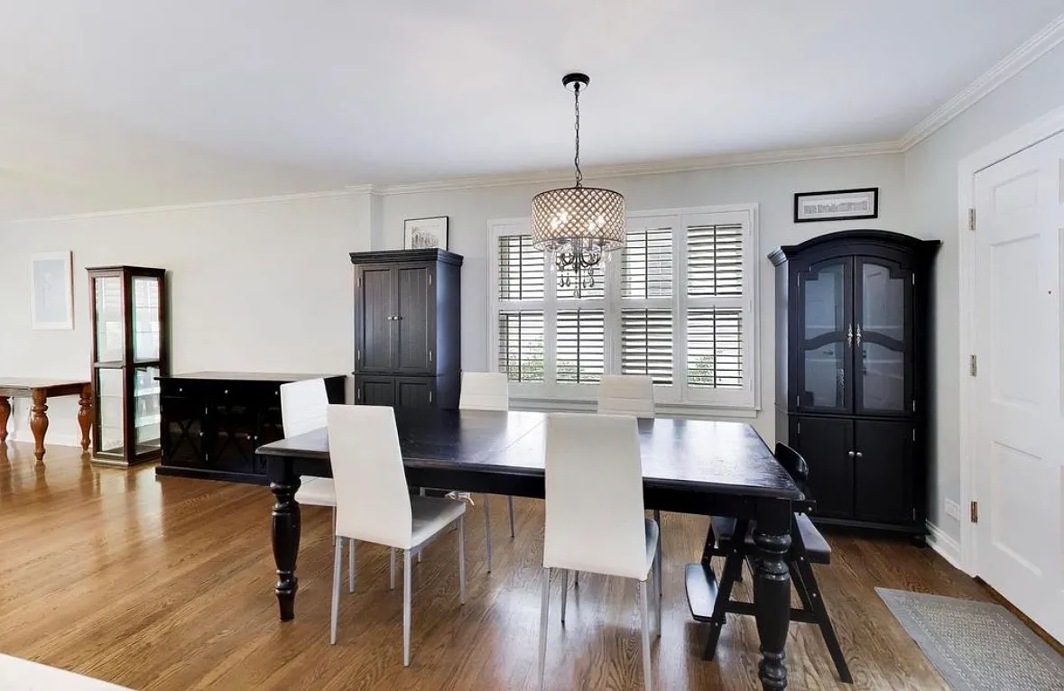4 bed, 1739 sqft, $4,100 — Photo 4