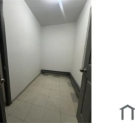 4257 Carpenter Ave #2 — Photo 2