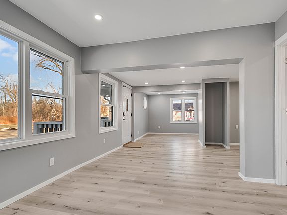 3rd image of 3813 Morgan St