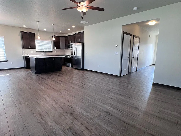 4230 N Donovan Ln — Photo 1