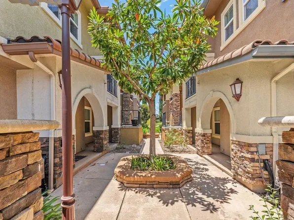 54 Via Sovana, Santee, CA 92071