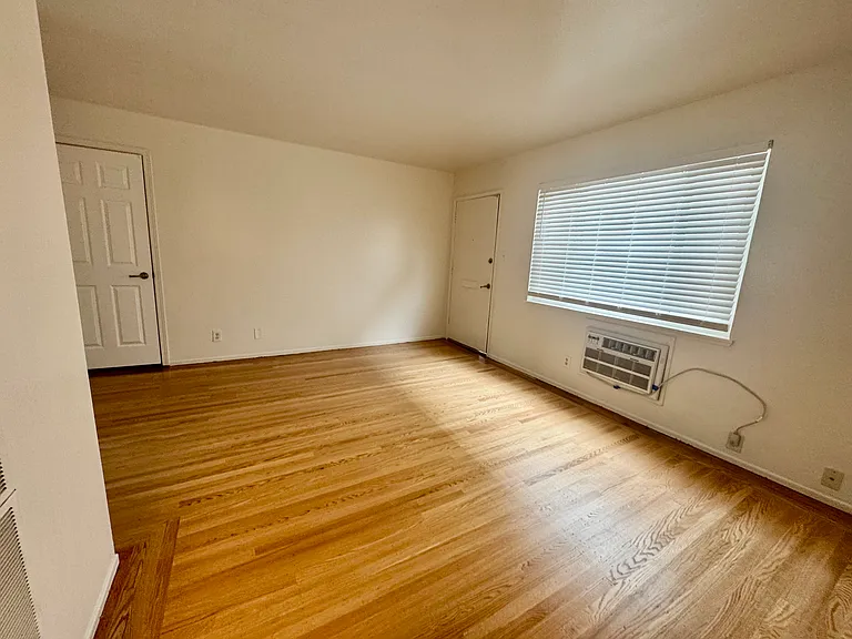 2715 S St #3 — Photo 9