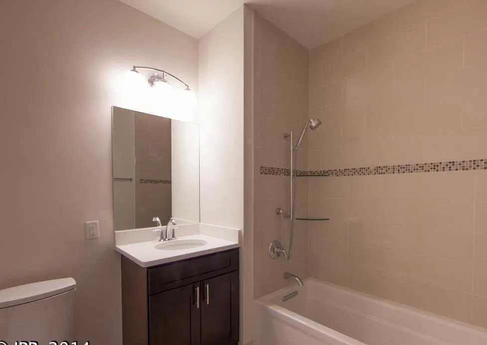 230 Walker St — Photo 2