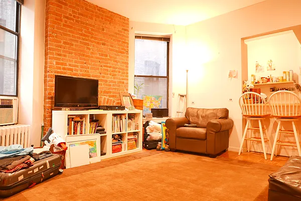 Rented by JK Dansar Corp | media 18