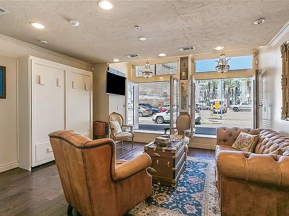 5th image of 420 Common St #1A