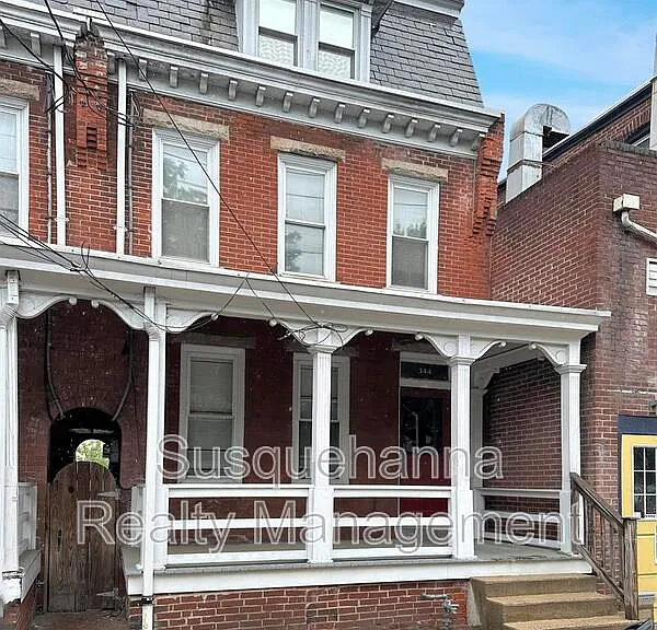 344 N Mulberry St #3 — Photo 1