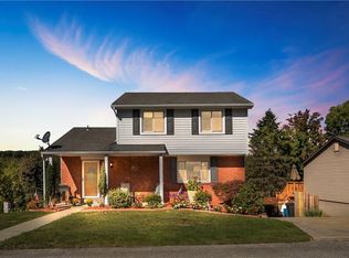 5 W White Oak Dr, Delmont, PA