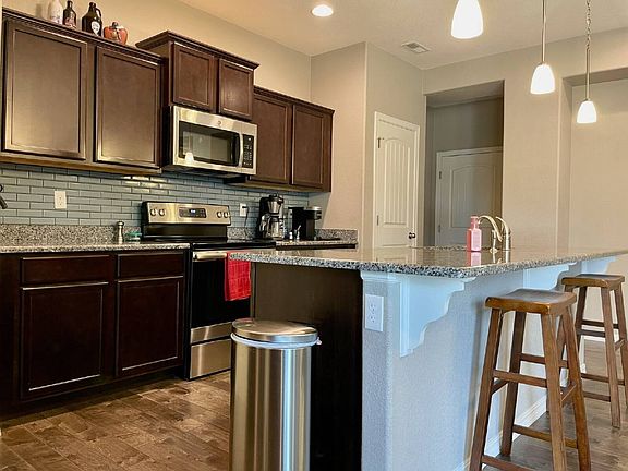 4th image of 7360 Primavera Ln