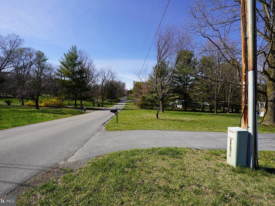 2nd image of Emerson Dr